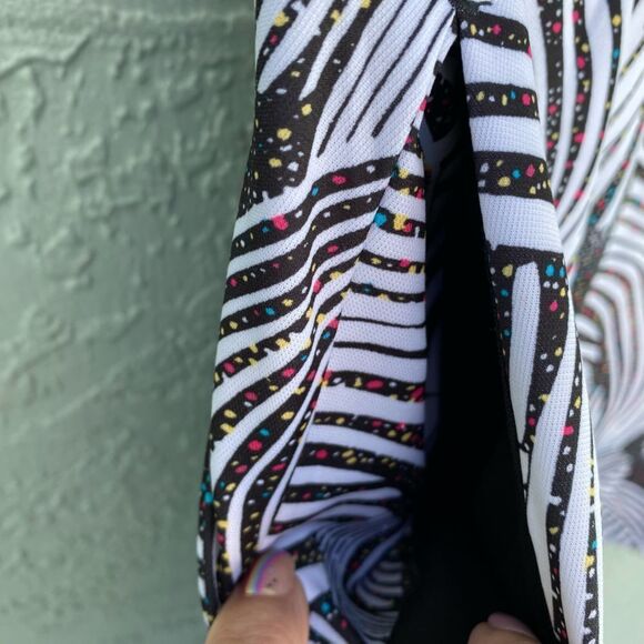 Monterey Club Size M Black & White With Tiny Colorful Polka Dots Golf Skirt - Picture 5 of 7